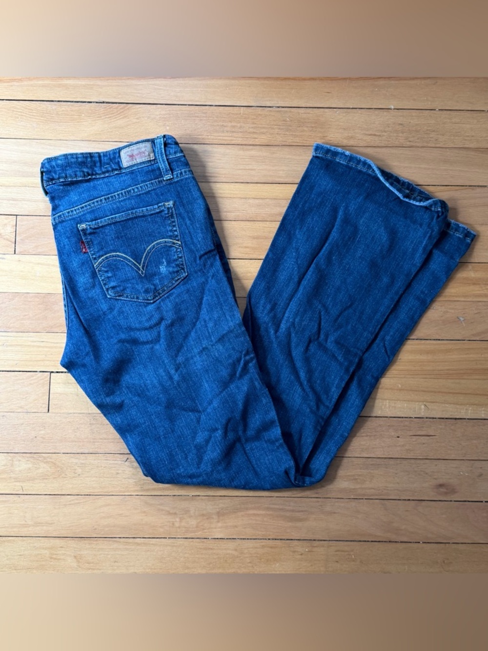 Levi’s Women's Dark Blue Bootcut/Flare Jeans - size 9M
